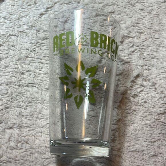Red brick brewing Company glass - Picture 2 of 4